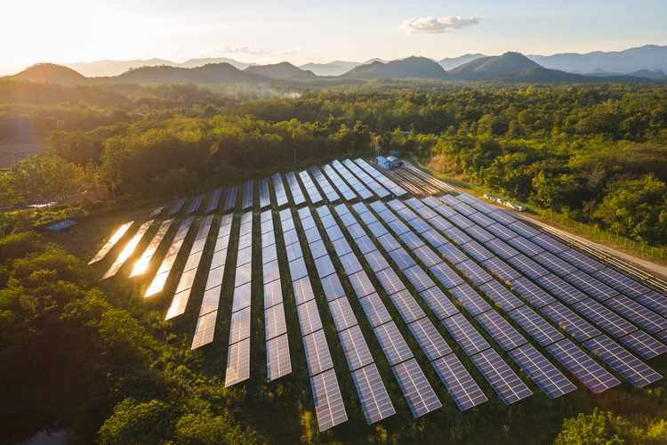 Chinese solar firm Longi eyes potential Saudi factory sites – EQ Mag Pro