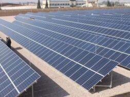UAE firms to build 300-MW solar park in Syria