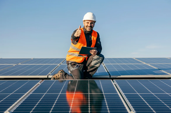 Abu Dhabi gets its largest solar rooftop project at Warner Bros. World Abu Dhabi – EQ Mag