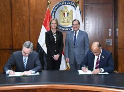 Egypt, Norway sign agreement for new $450 mln green methanol production project