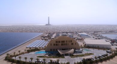 مشاريع الطاقة الشمسية في الإمارات.. خطوات متسارعة لتحقيق استراتيجية “صفر انبعاثات غازات دفيئة